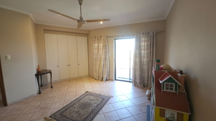 4 Bedroom Property for Sale in Ifafi North West